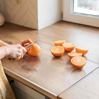 1 件带展示架的亚克力切菜板，透明台面切菜板，厨房、公寓必备，简约台面装饰厨房小工具，家庭餐厅