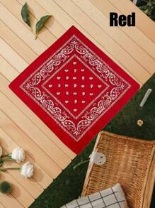 戴上这款时髦的嘻哈围巾，尽情摇滚嘻哈氛围！风格出众，是嘻哈爱好者、街头服饰爱好者和音乐会观众的理想选择（柔软舒适的面料）