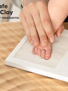 1 件婴儿手印和脚印套件 - 粘土手印纪念相框、新生儿育儿室相框、个性化新妈妈礼物，适合婴儿洗礼和登记（白色） - 彩色 - 查看 2