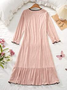 Women's Pull-Over Size Indicate Nightgown Can Be Worn Outdoors, Nightdress