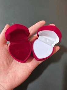 1 Pc Velvet Single Ring Display Box, Heart-Shaped Design Engagement And Wedding Ring Box, Valentine's Day Gift Summer Necessity For Women Storage Organizer Gift Travel Back To School
