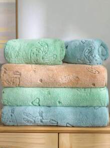 1pc Soft & Absorbent Coral Fleece Towel, Quick Dry, Romantic Love, Rose Or Butterfly Jacquard Pattern, Ideal Valentine's Day Gift For Loved One - Face Towel Or Bath Towel Shower Towels For Beauty Salon, Hotel Sports,Home Essentials, Towel, Skin Care Bath Towel Sheet - Green - View 3