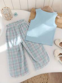 2pcs Girls 3D Floral Decor Camisole Top And Plaid Embroidered 3/4 Pants Set, Summer