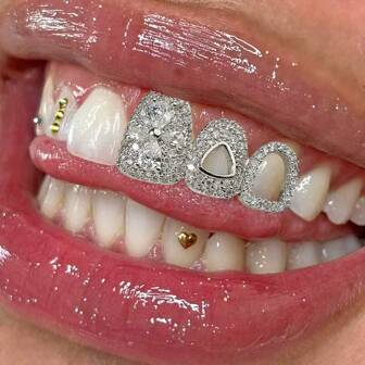 1pc Hip Hop Jewelry Grillz Lucky Grass Big Zirconia Sparkle Hollowout Full Of Zirconia Glitter Three Grillz Personalized Gift Grillz Is Unisex