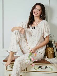 Pijama de 2 piezas conjunto de blusa de manga corta con estampado floral rojo y pantalón largo, blanco, con lazo, volantes en mangas y cuello cuadrado