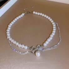 1 pièce Collier élégant avec nœud papillon de perles fausses, collier accessoire de mode pour les fêtes, cadeau d'anniversaire pour copine