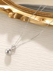 1 Set de Joyería elegante y suave con cubic zirconia en tono plateado, aretes y collar de perla gris simulada de plata esterlina 925, adecuado para uso diario de mujeres y como regalo
