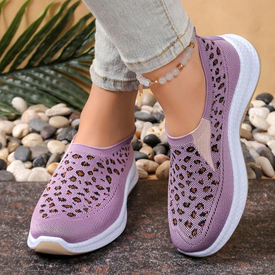 女士厚底运动鞋，一脚蹬款式，软底，舒适网眼，透气休闲平底鞋，夏季