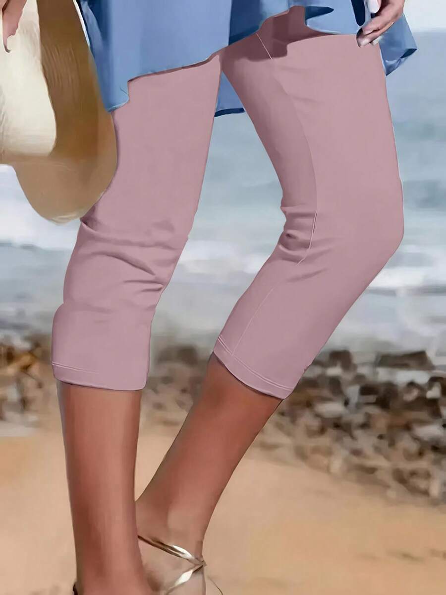 舒适合身的七分紧身裤 - 百搭且有弹性的七分裤，适合轻松的春夏季节，是曲线女性衣柜的理想选择