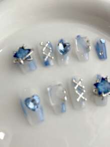 10 piezas de uñas postizas personalizadas, uñas cuadradas cortas, diseño de arte de uñas de primavera y verano, diseño de degradado azul con estampado de estrella y corazón de cristal, accesorios de uñas desmontables y reutilizables, polvo y brillo de uñas, adecuado para niñas, para usar en el escenario, fiesta de baile, fiesta, boda, vacaciones; uñas personalizadas; texto personalizado; imágenes personalizadas.