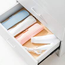 1Pack Silicone Heat Resistant Mat Pouch For Hair Straightener, Curling Iron, Flat Iron And Hot Hair Tools White