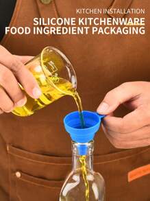 2 Packs, 2 Inches, Soft, High Temperature Resistant Foldable Silicone Small Funnel For Safe Use For Hydrothermal Flow Diversion. Unique Foldable Design, Easy To Store And Save Space. The Funnel Has A Precise Diameter And Can Effectively Prevent Liquid From Splashing Or Spilling. Simple Cleaning, Clean It With One Rinse. Suitable For Making Seasonings In Home Kitchens, Packing Edible Oils, Alcohol And Other Liquids, Kitchen Tools