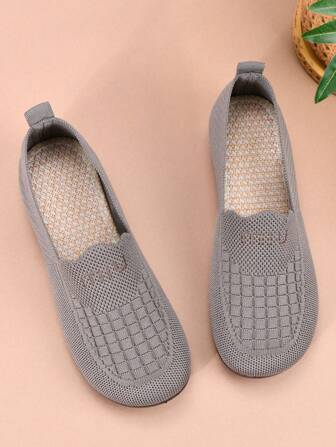 2024新款春秋轻便女鞋中老年妈妈鞋软底防滑透气平底休闲护士鞋