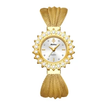 YaLaLuSi A Bohemian Style Women's Quartz Watch Sun Shaped Dial Rhinestone Embellished Bezel Mixed Scale Unique Butterfly Strap Design IP Plating Wear-Resistant Suitable For Work, School, Outings, Traveling, Sending Loved Ones, Family Members, Girlfriends, First Choice For Gifts.