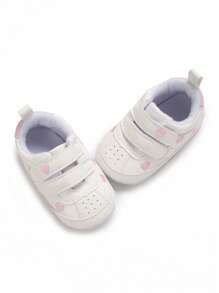 Newborn Infant Girl Heart Shaped Soft Rubber Sole Pre-Walker Sneakers