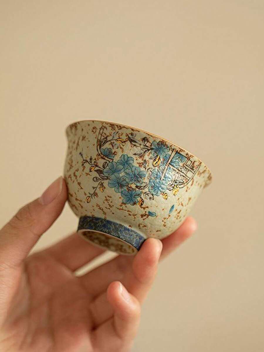 2pcs/4pcs Blue & White Porcelain Lotus Pattern Teacup Set, Chinese Style Elegant Hand-Painted Gold Trim Tea Cup For Tea Ceremony, Suitable For Red Tea, Saudi Arabian Coffee, Ideal Gift For Friends Back To School