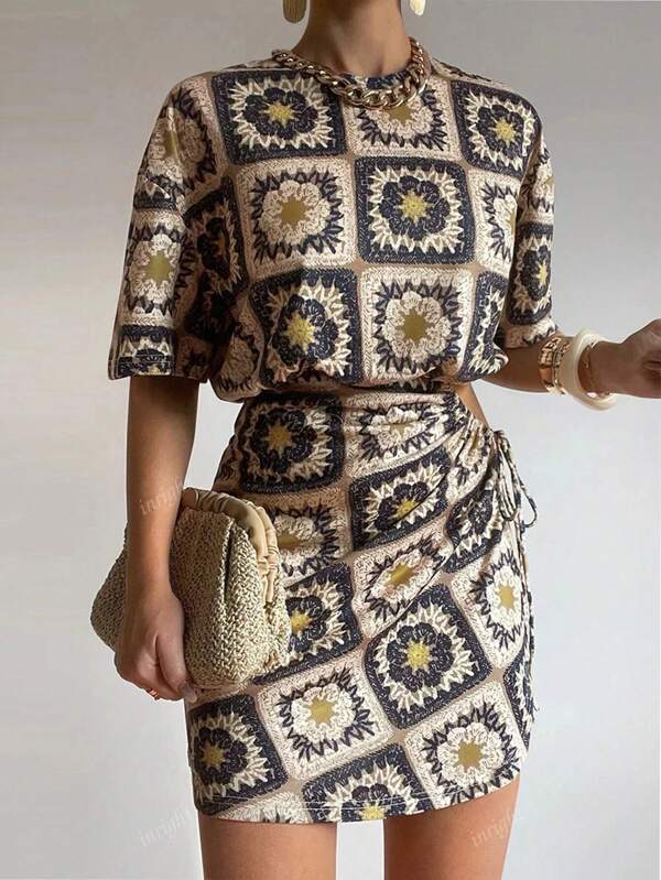 Women's Floral Print Round Neck Dropped Shoulder Drawstring Side Fashionable Mini Dress