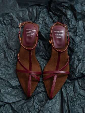 2025 Franska Läder Spetsig Tå Kilklack Mode Minimalistiska Remsandaler För Dam, Ca 3,2CM-3,6CM Tåutrymme