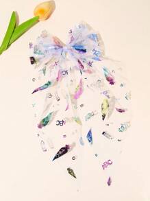 1 件女孩薄纱蝴蝶结发夹 - 可爱彩色铅笔和字母印花设计，带有超大飘逸尾巴，闪亮儿童发夹，学校季节发饰，派对趣味礼物，开学第一天