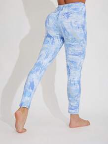 1 pieza Pantalones ajustados de mujer en azul celeste, diseño cómodo con estampado de nubes, leggings de tela de melocotón transpirable, pantalones de yoga elegantes y moldeadores con gran elasticidad, mallas para ejercicio, aptos para gimnasio, exterior, todo el año
