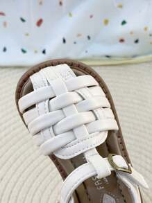 Sandalias de niñas con puntera cerrada y diseño calado, nuevas sandalias de verano cómodas y versátiles para princesas