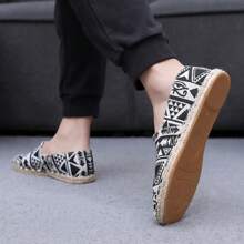 Men's Round Toe Linen Canvas Handmade Stitched Slip-On Casual Shoes - Black and White - View 6