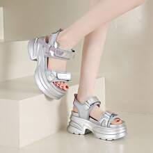 Women's Exclusive Design Casual Hook And Loop Breathable Summer Platform Sandals