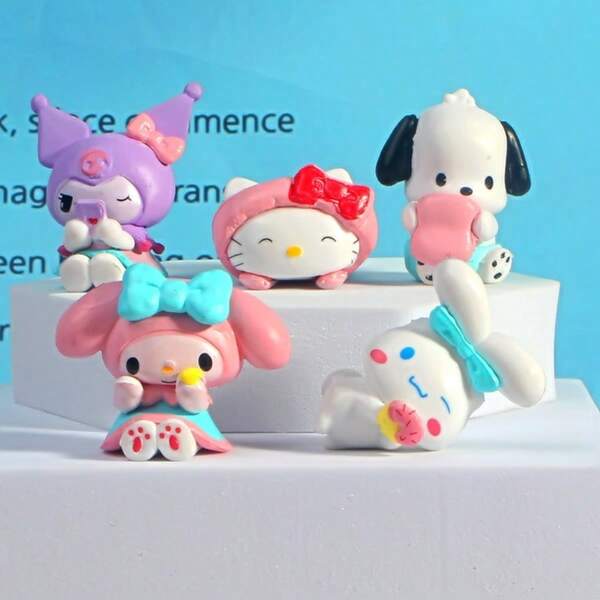 Sanrio Un conjunto de cinco decoraciones para fiestas de Sanrio Hello Kitty y For My Melody - Figuritas adorables en postura de dormir, adornos para escritorio de oficina, decoraciones para pasteles, etc. - Perfecto para Halloween y Navidad.