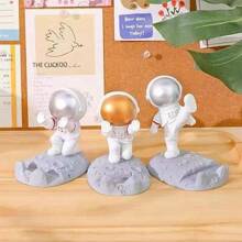 3pcs Creative Astronaut Mobile Desktop Stand, Astronaut Tablet Universal Support Stand, Pendant, Slouchy Movie Chaser Stand