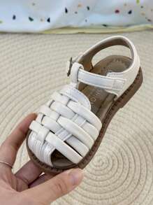 Sandalias de niñas con puntera cerrada y diseño calado, nuevas sandalias de verano cómodas y versátiles para princesas