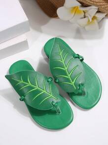 2025 Nieuwe platte kindersandalen, minimalistische, veelzijdige, modieuze geborduurde bladontwerp strandsandalen voor kinderen
