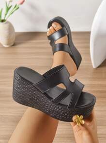 女士黑色厚底厚底坡跟凉鞋，轻便加大码，纯色