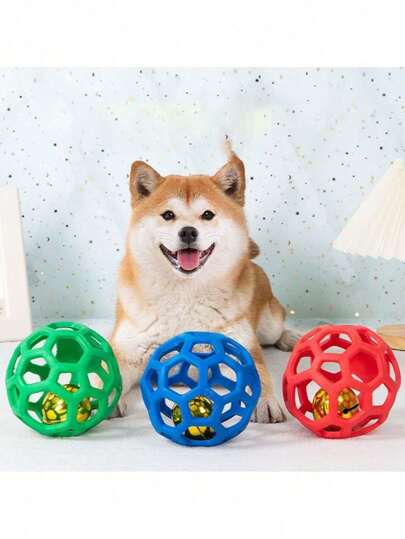 1 件随机颜色镂空设计圣诞橡胶吱吱球玩具带铃铛适用于狗和猫