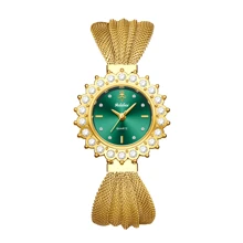 YaLaLuSi A Bohemian Style Women's Quartz Watch Sun Shaped Dial Rhinestone Embellished Bezel Mixed Scale Unique Butterfly Strap Design IP Plating Wear-Resistant Suitable For Work, School, Outings, Traveling, Sending Loved Ones, Family Members, Girlfriends, First Choice For Gifts.