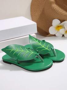 2025 Nieuwe platte kindersandalen, minimalistische, veelzijdige, modieuze geborduurde bladontwerp strandsandalen voor kinderen