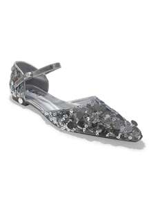 闪亮平底一脚蹬鞋，极简时尚的设计，配以闪亮装饰