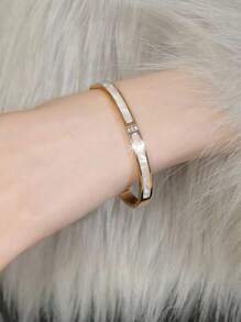 1pc Stainless Steel Non-Fading Fashionable, Minimalist, Luxury, Niche Design, INS Style, Sweet & Elegant Rhinestone White Seashell Bracelet For Women, Daily Wear Or Gift For Girlfriend/Friend