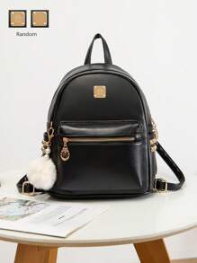 Mochila mini decorada con remaches y accesorios