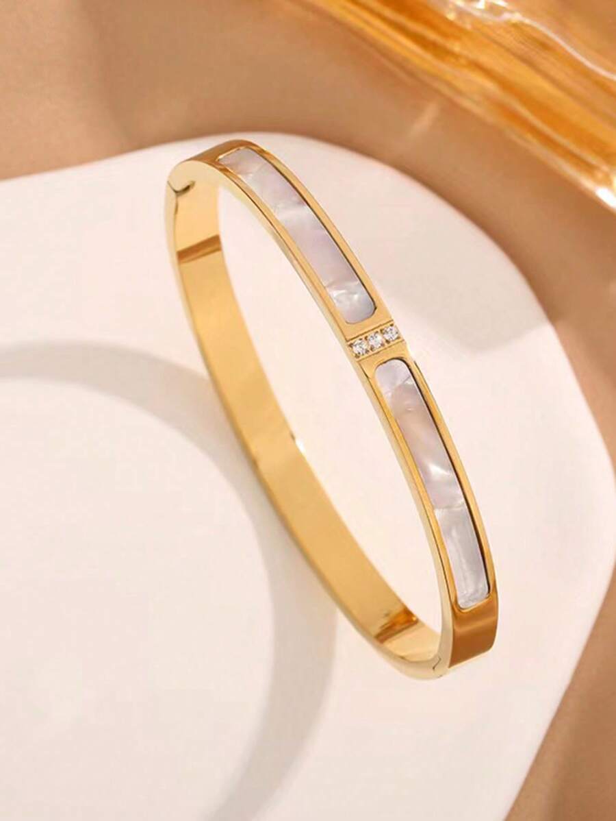 1pc Stainless Steel Non-Fading Fashionable, Minimalist, Luxury, Niche Design, INS Style, Sweet & Elegant Rhinestone White Seashell Bracelet For Women, Daily Wear Or Gift For Girlfriend/Friend