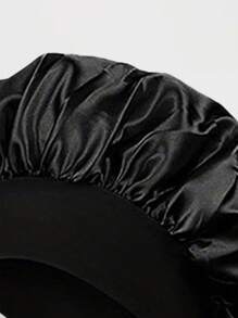 1 款纯色宽松缎面睡帽，柔软女士睡帽