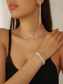 Four Sparkling Starry Necklaces, One Simple Sparkling Clavicle Chain, One Pair Of Earrings, And One Bracelet - Suitable For Women's Everyday Wear, Weddings, Parties, And Other Occasions.