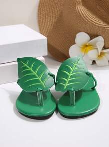2025 Nieuwe platte kindersandalen, minimalistische, veelzijdige, modieuze geborduurde bladontwerp strandsandalen voor kinderen
