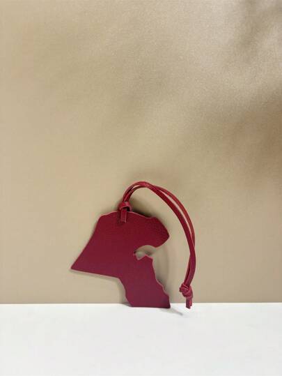 1PC Solid Color PU Fashionable, Simple, And Interesting Map Of Kuwait, Car Keychain, Car Pendant Backpack, Shoulder Bag, Diagonal Shoulder Bag, Handbag, Tote Bag, Pendant, Pants Waist Pendant, Luggage Pendant, Suitable For Couples, Students, School, Men, Women, Work, Commuting, Daily Dating, Holidays, Travel, Business Trip, Suitable For Men, Valentine's Day, Holidays, Girlfriends, Mothers, Small Gifts, Birthday Gifts