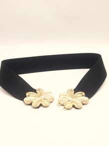 1 pièce Ceinture élastique style bohème vintage noire avec boucle métallique fleur. Convient pour les robes, les robes d'été, les festivals, les longues jupes, les slips, les tenues de soirée. Convient pour les étudiantes, les femmes décontractées, les femmes d'affaires et les cadeaux pour Halloween.