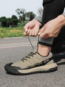 [Muy recomendado] Nuevas zapatillas de primavera para hombres, transpirables, versátiles para uso casual/trabajo, zapatillas deportivas/para exteriores, artículo de moda esencial para primavera/verano, adecuado para adolescentes para uso casual, deportes al aire libre, vacaciones, regalos de graduación o accesorios de cumpleaños