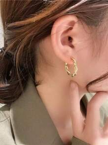 1 Pair Classic European & American Braided Hoop Earrings, Fashion Vintage Minimalist High-End Small Unique Earring Accessories, Elegant Design - Yellow Gold - View 5