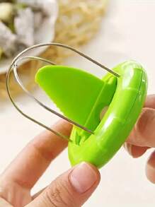 1pc Easy-To-Use Kiwi Fruit Slicer - Manual Cutter & Peeler With ABS Material, Non-Electric Kitchen Gadget For Perfect Kiwi Prep, Food-Safe, Ideal For Outdoor Cooking