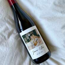 Personalisierte Weinflaschen-Etiketten mit Foto - Individuelle Geschenkidee für Verlobungen, Geburtstage (21., 25., 30., 50.), Jahrestage für Paare - Wiederverwendbares DIY-Design, einfaches Hochladen & schneller Versand (1 Packung/3 Packungen/5 Packungen), Multifunktional, Ornamental, Wiederverwendbar, Exquisit, Stilvolle, Hochwertige, Farbige, Moderne, Individuelle, Personalisierte, Einzigartige, Wohnraumauffrischung, Individuelle Aufkleber, Warme Atmosphäre, Herbstliche Wohnraumauffrischung, Weihnachtsdekoration, Wohnraumharmonie