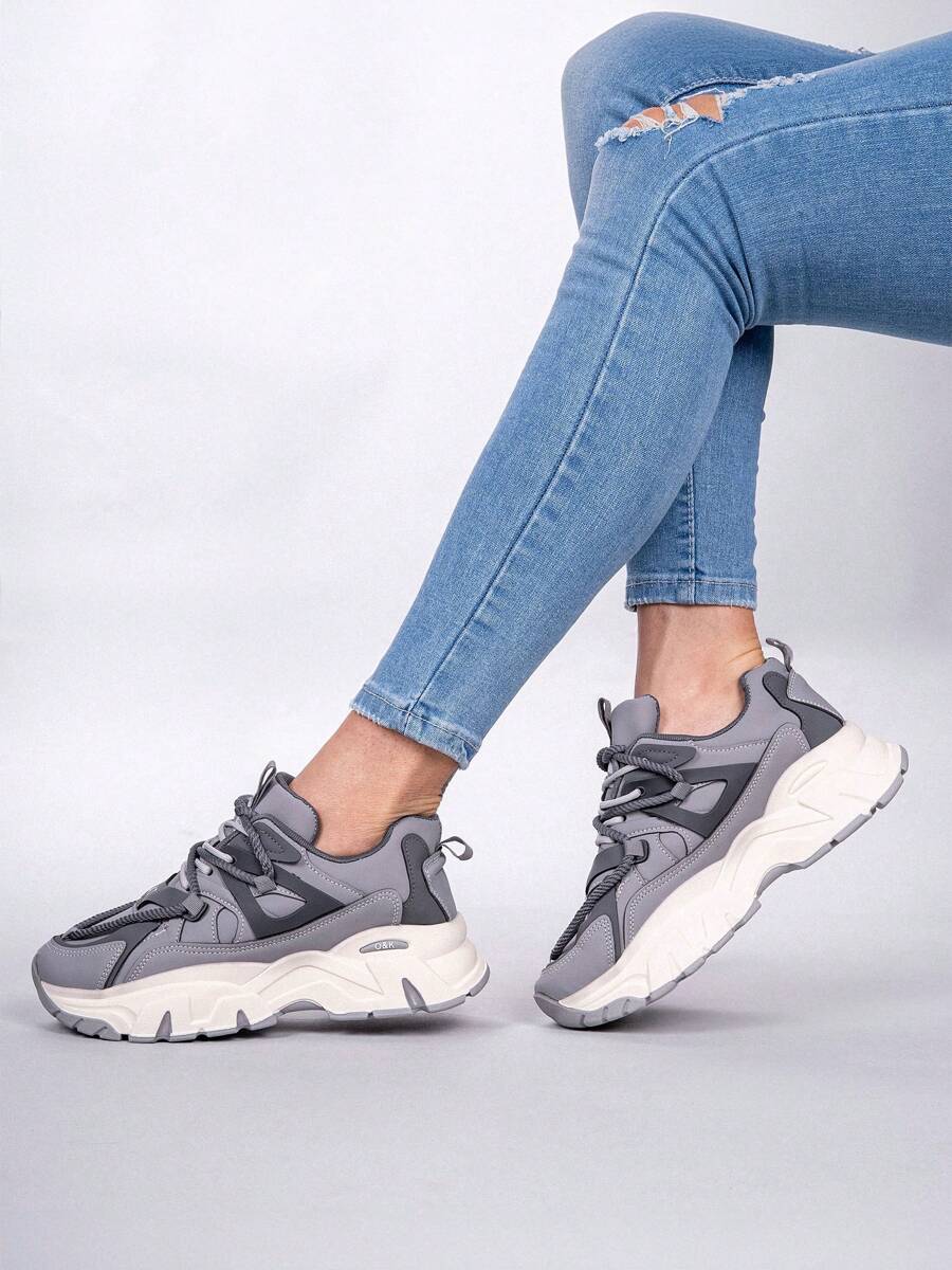 Tenis casuales para mujer cómodos y juveniles con plataforma chunky, calzado moderno y resistente para dama, ideales para uso diario estilo urbano con suela antiderrapante - Gris - Ver 1