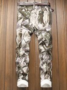 Jeans ajustados con estampado de camuflaje para hombre